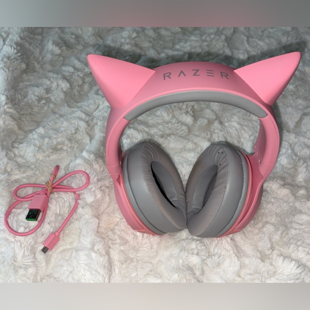 Razer Kraken Kitty Pink Headphones